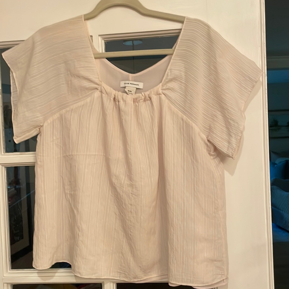 Club monaco creme blouse/ loose fit/ smoke free home/ excellent used condition